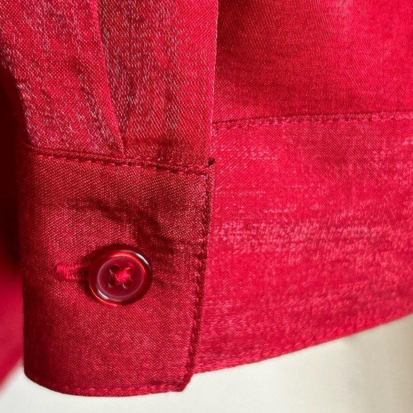 Chico’s Silk Red Shimmer Solid Button Up Blouse Size 1 Women - Picture 7 of 14